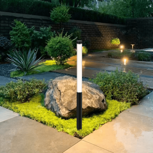 GR0553 Ribbed 360-Degree Outdoor Bollard Light