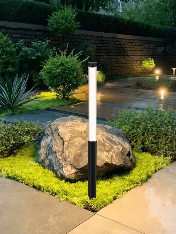 GR0553 Ribbed 360-Degree Outdoor Bollard Light